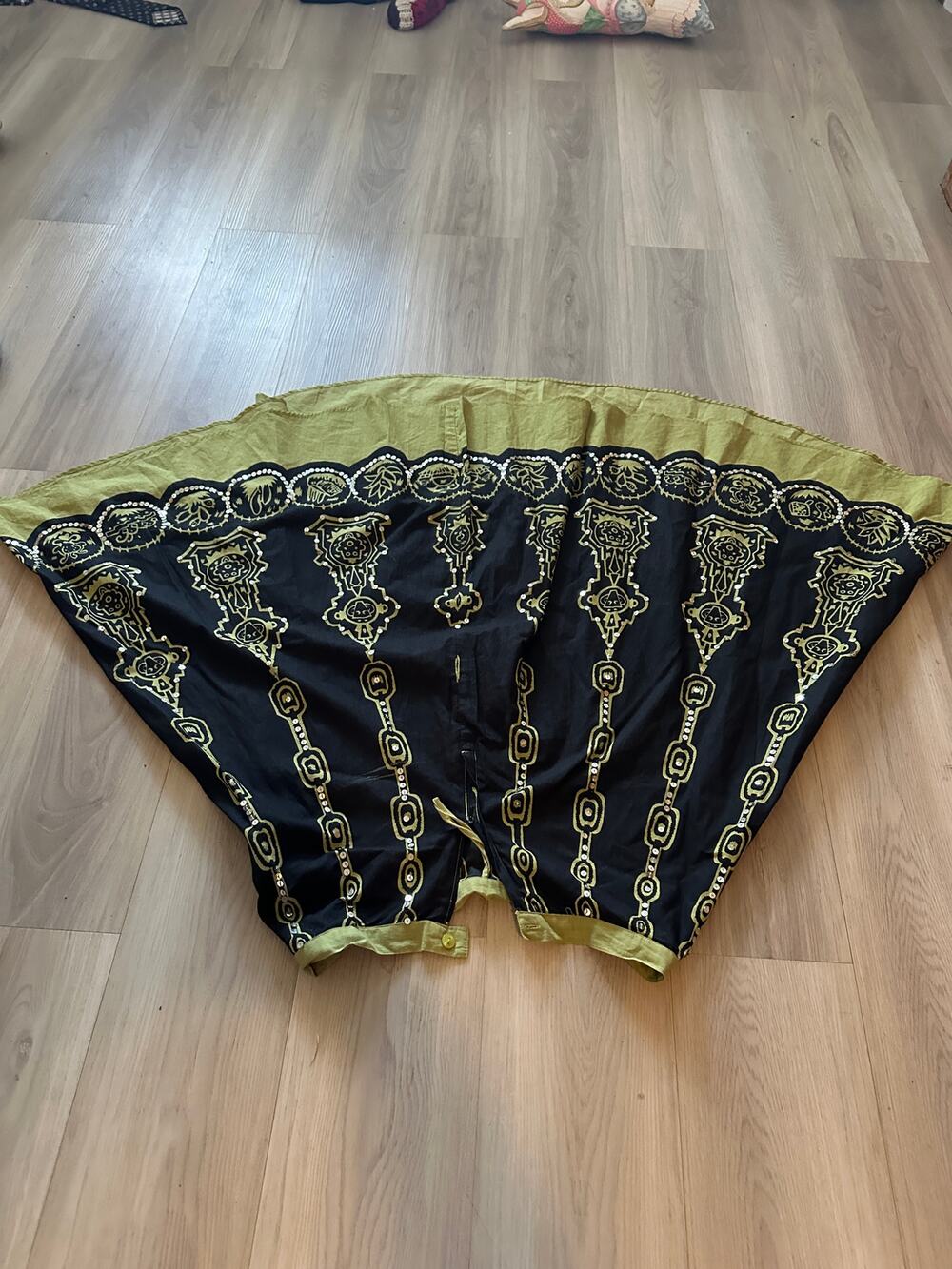 Boho Embroidered sequin cotton maxi skirt size Medium